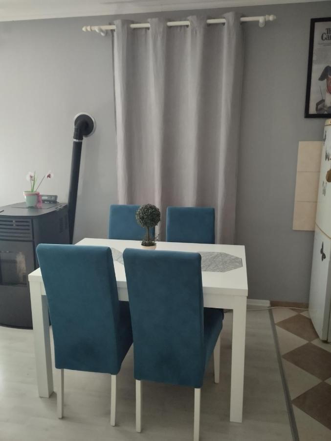 Apartman All Seasons Hotonj Ngoại thất bức ảnh