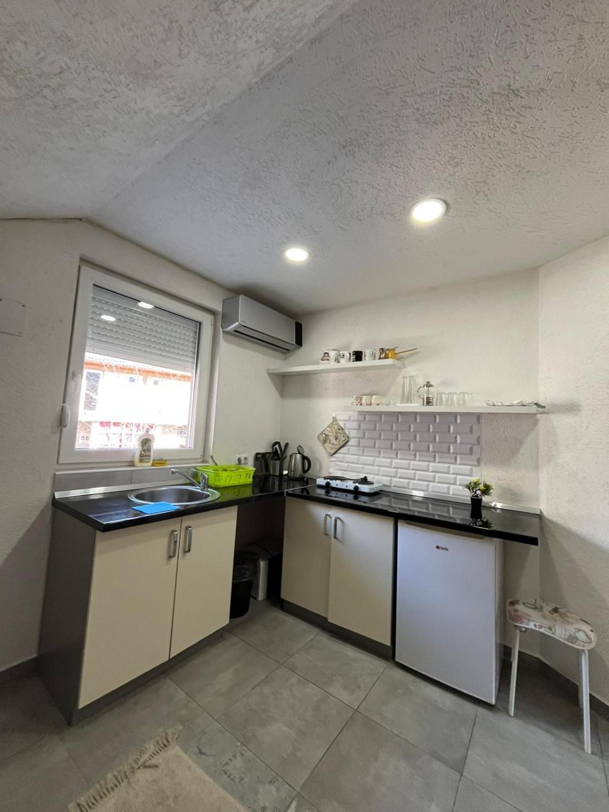 Apartman All Seasons Hotonj Ngoại thất bức ảnh