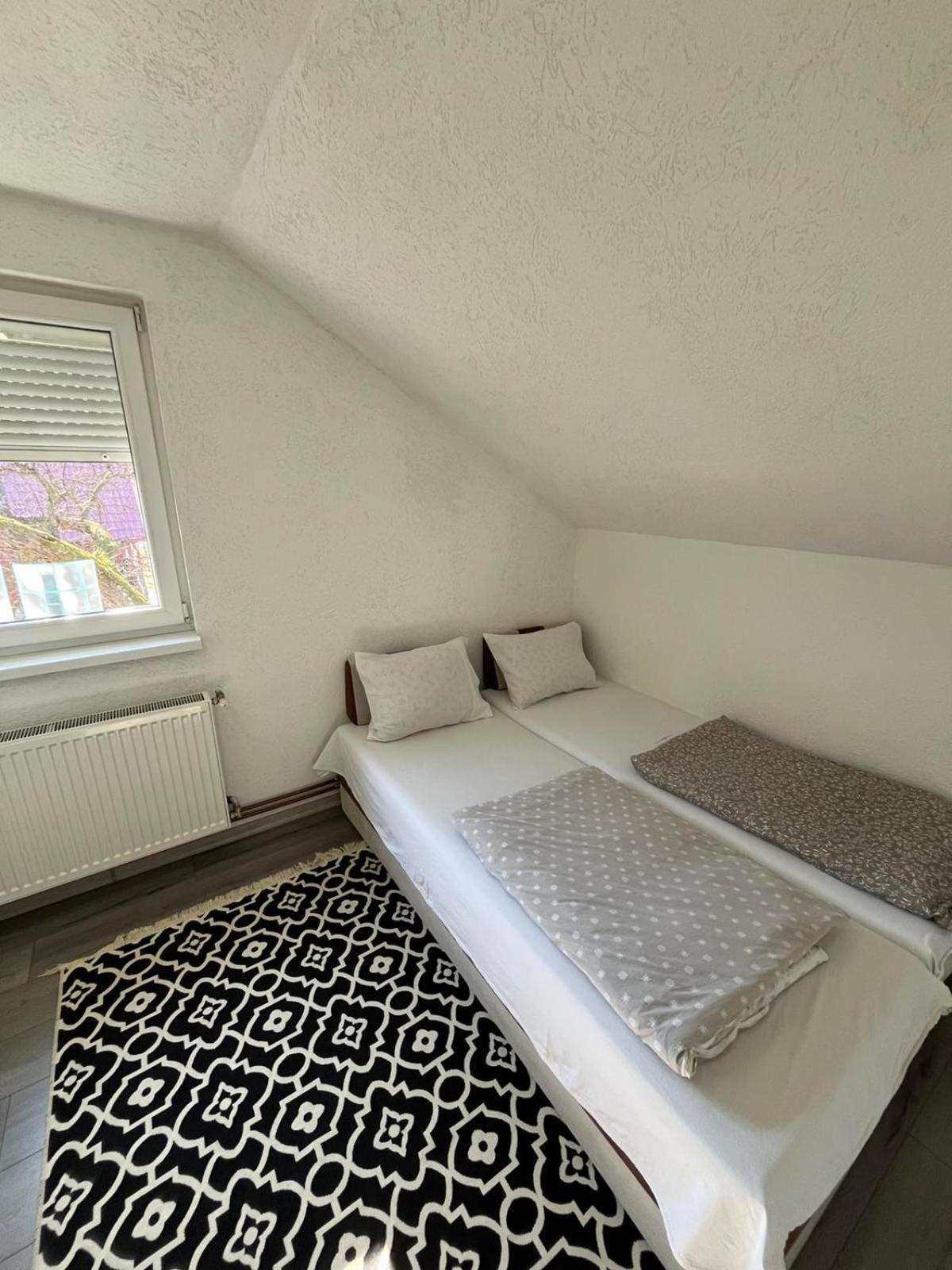 Apartman All Seasons Hotonj Ngoại thất bức ảnh